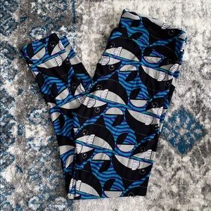 Lularoe TC Shark Leggings 🦄
